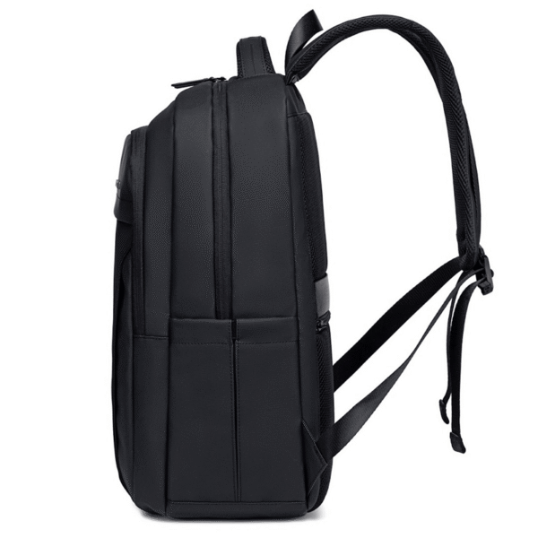 Arctichunter.lk .GWBB.GB.black . x